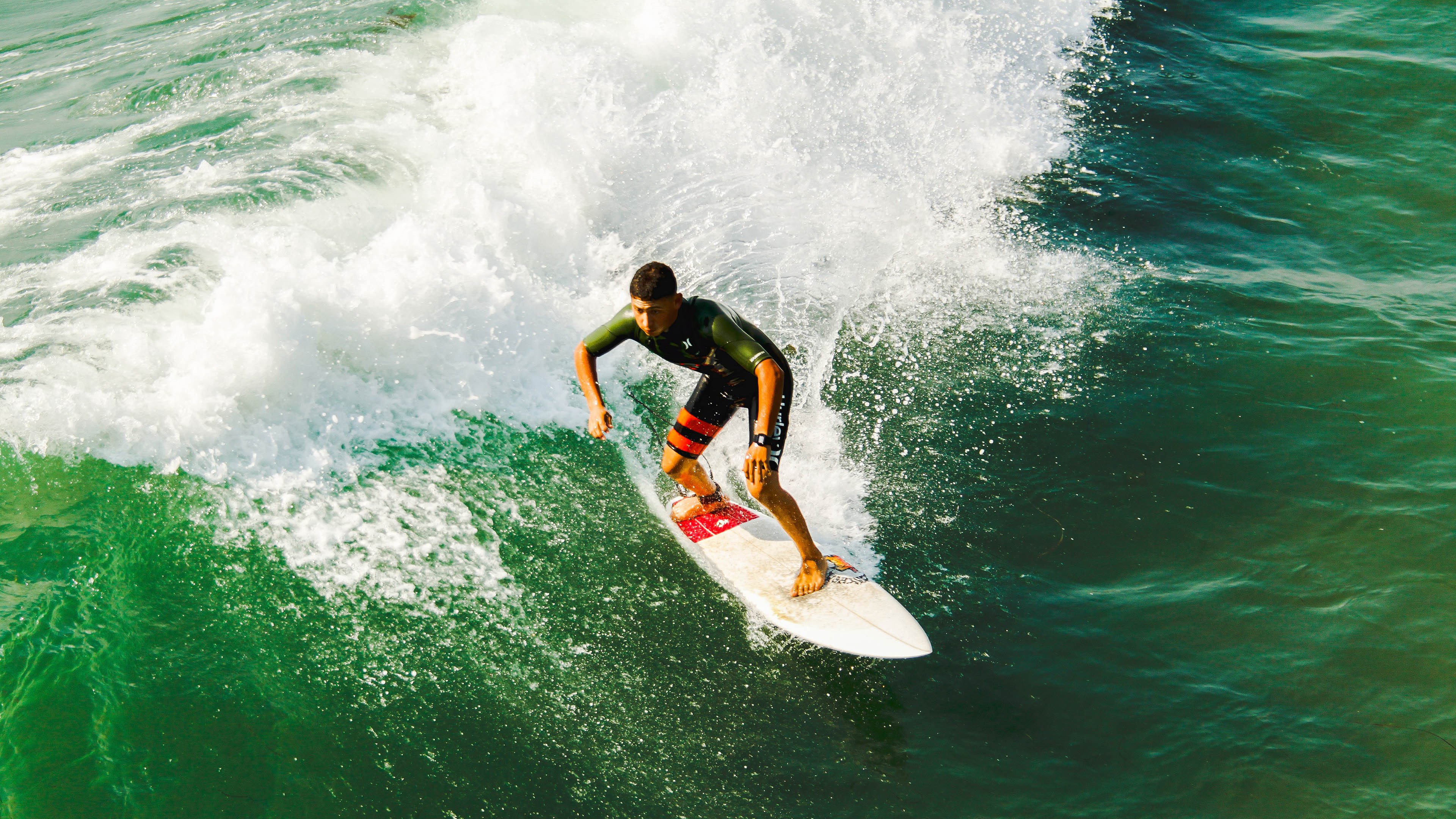波尔一锤定音，葡萄牙惊险晋级！C罗替补见证新星闪耀